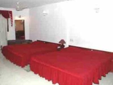Hotel Rest Inn ลัคเนา ห้อง รูปภาพ